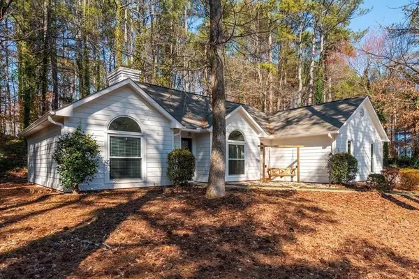 6060 Carriage DR, Cumming, GA 30028