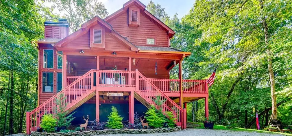 1130 Marie DR, Talking Rock, GA 30175