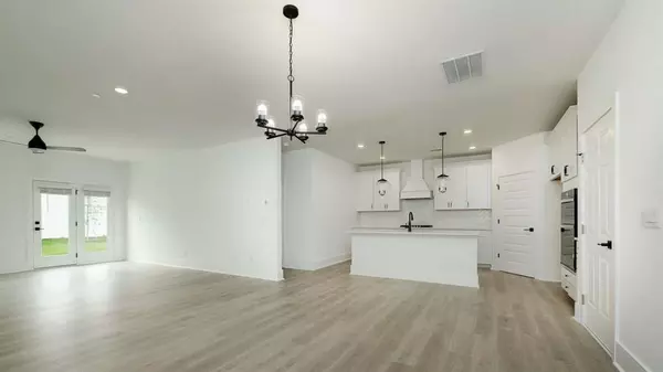 Marietta, GA 30066,1838 Butterfly WAY