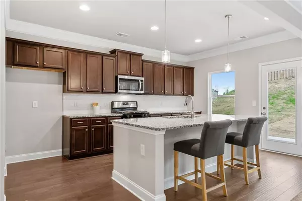 Flowery Branch, GA 30542,5571 Overview DR