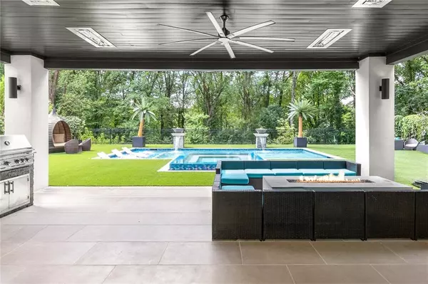 Atlanta, GA 30327,1105 Moores Mill RD NW