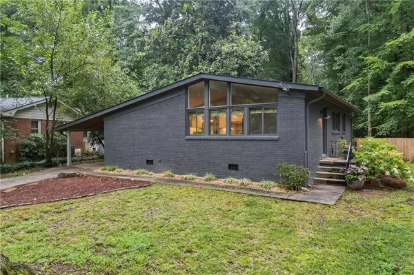 1144 Greenbriar CIR, Decatur, GA 30033