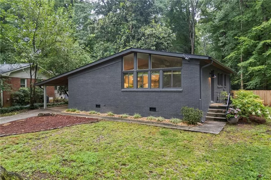 1144 Greenbriar CIR, Decatur, GA 30033