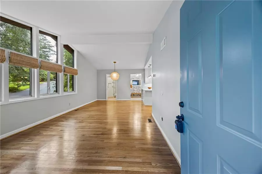 1144 Greenbriar CIR, Decatur, GA 30033