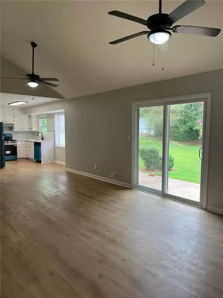 4231 Indian Manor DR, Stone Mountain, GA 30083