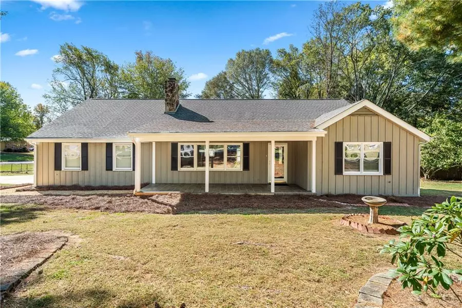 3712 CORINTH DR, Gainesville, GA 30506