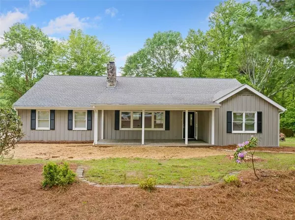 3712 CORINTH DR, Gainesville, GA 30506