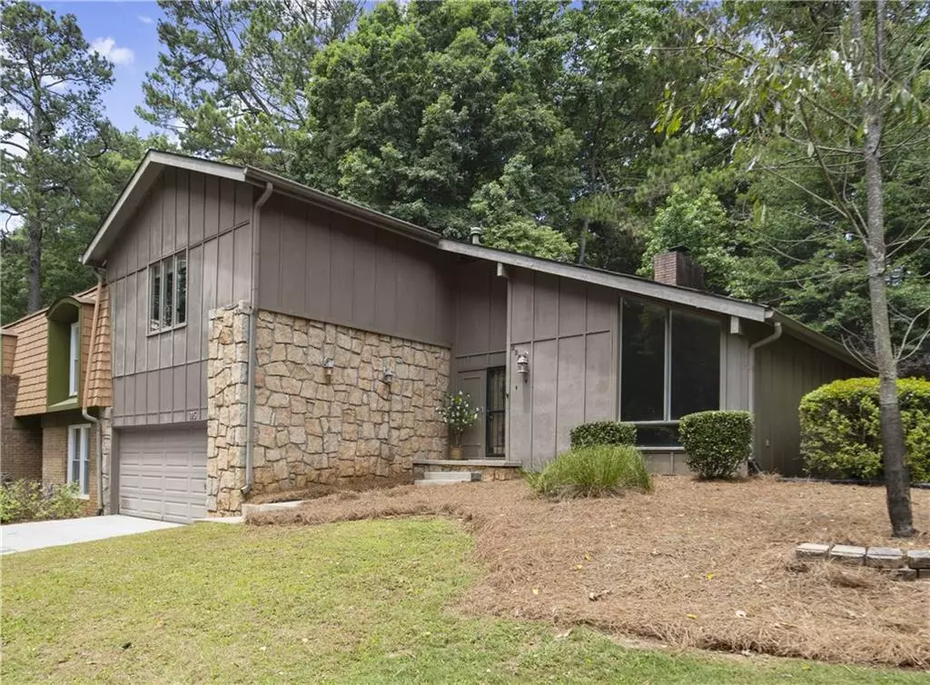 Roswell, GA 30076,225 Lakeview RDG W