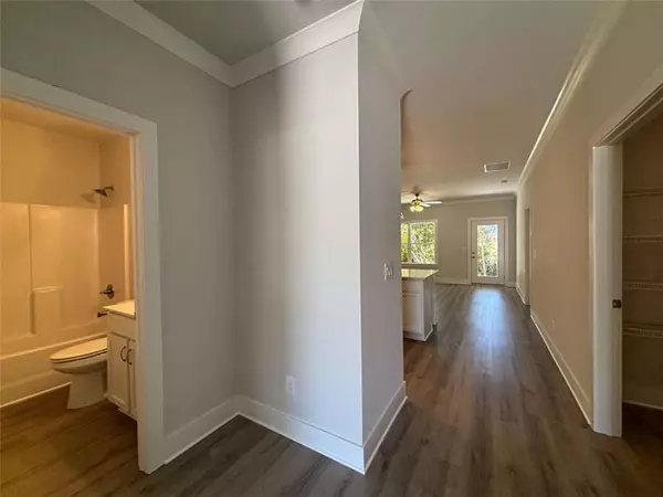 Cleveland, GA 30528,28 Village CT #16