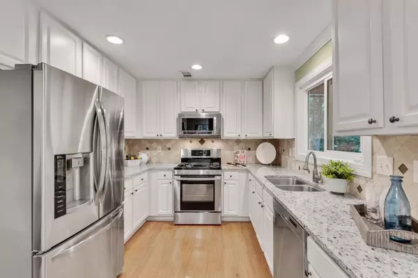 Decatur, GA 30033,1410 Crescent WALK
