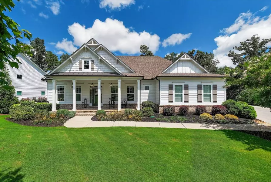 305 Red Gate LN, Canton, GA 30115