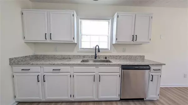 Rex, GA 30273,5748 Meadow LN