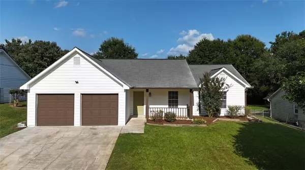 5748 Meadow LN, Rex, GA 30273