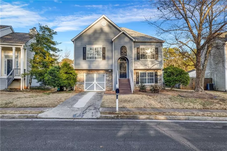 5806 Highgrove DR, Atlanta, GA 30349