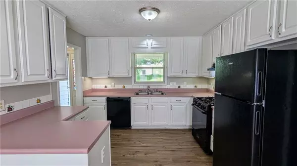 Stockbridge, GA 30281,225 Hillandale DR