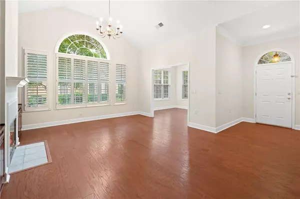 Roswell, GA 30075,3106 Village LN