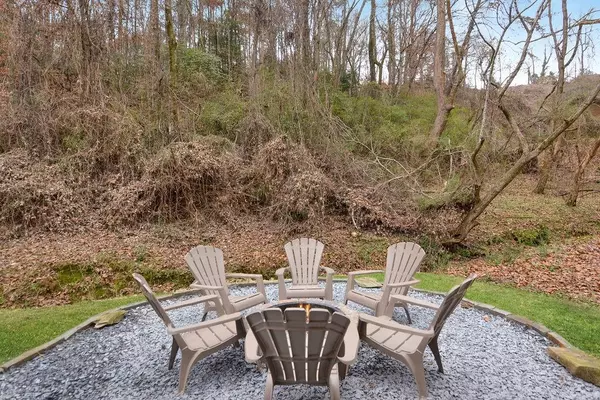 Ellijay, GA 30540,165 Corbin Hill RD