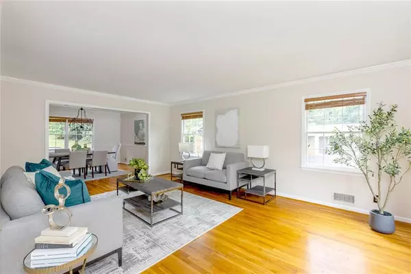 Dunwoody, GA 30338,2211 Brendon DR