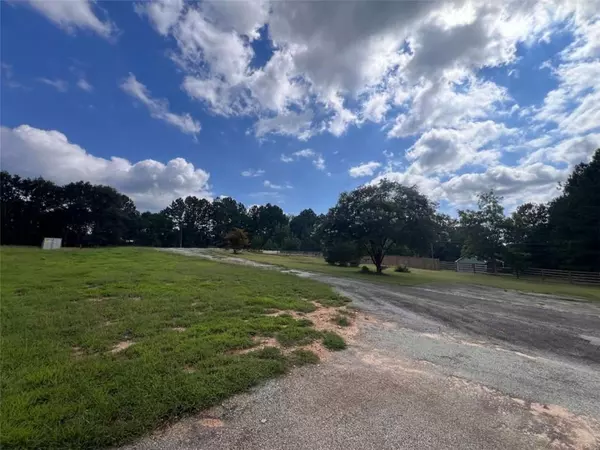 Loganville, GA 30052,4399 Beaver RD
