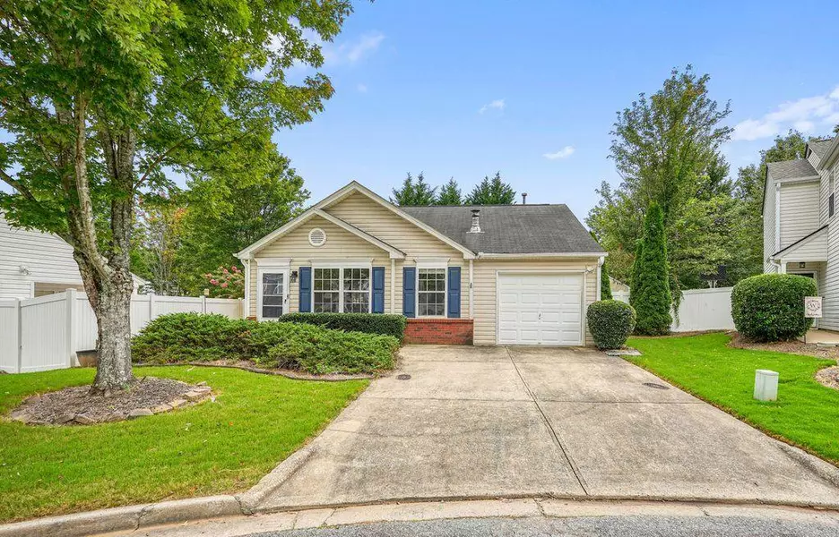 517 Oakleaf CT, Acworth, GA 30102