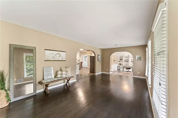 Kennesaw, GA 30152,2144 Kennesaw Due West RD NW