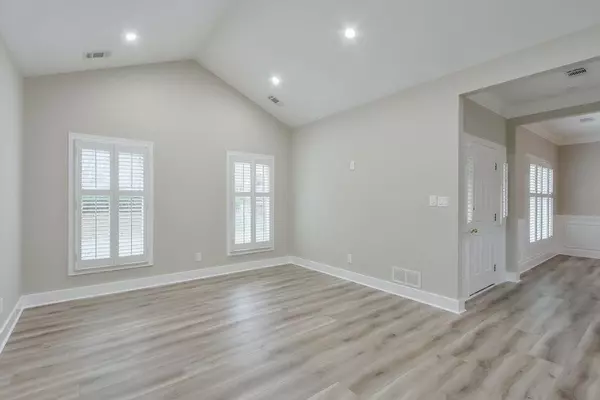 Atlanta, GA 30338,39 Vernon Glen CT