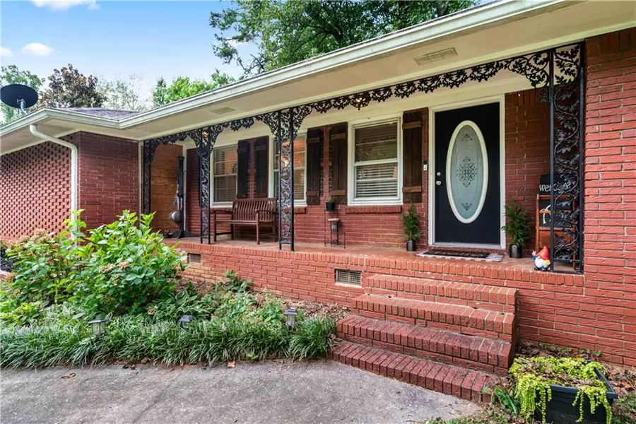 578 Dogwood DR, Lawrenceville, GA 30046