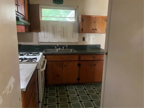Atlanta, GA 30318,2593 Santa Barbara DR NW