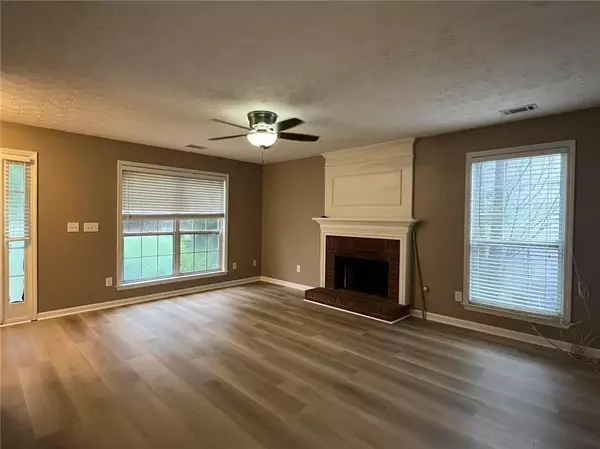 Suwanee, GA 30024,5361 Grey Stag CT