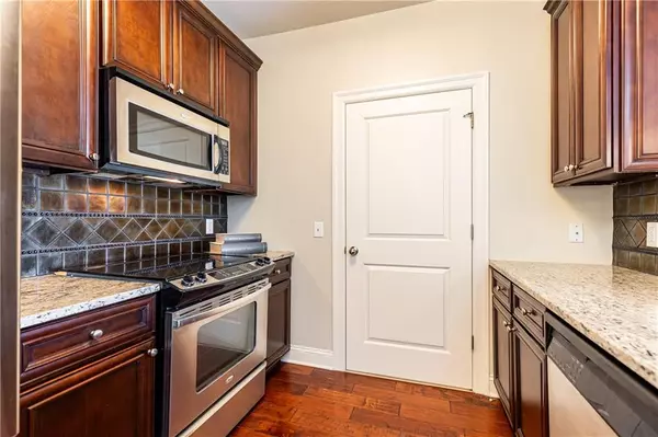 Atlanta, GA 30328,901 Abernathy RD NE #4170