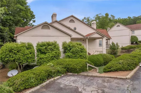 203 Bridge LN SE, Smyrna, GA 30082