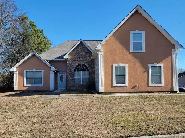 1379 Persimmon CT, Lithonia, GA 30058