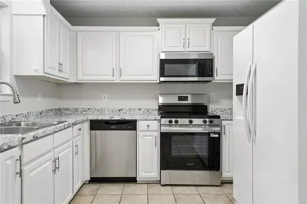 Adairsville, GA 30103,16 Oak Grove CT