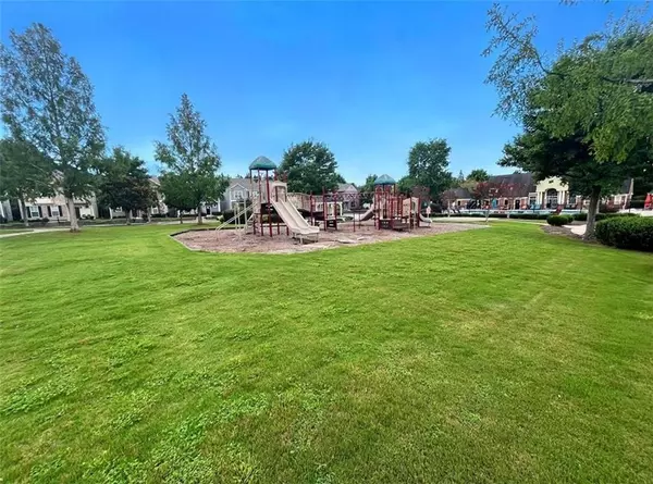 Atlanta, GA 30331,602 Lofty LN SW