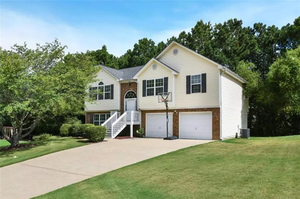 Douglasville, GA 30134,851 Walkingstick DR