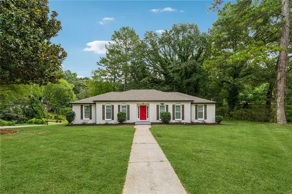 676 Bralorne DR, Stone Mountain, GA 30087