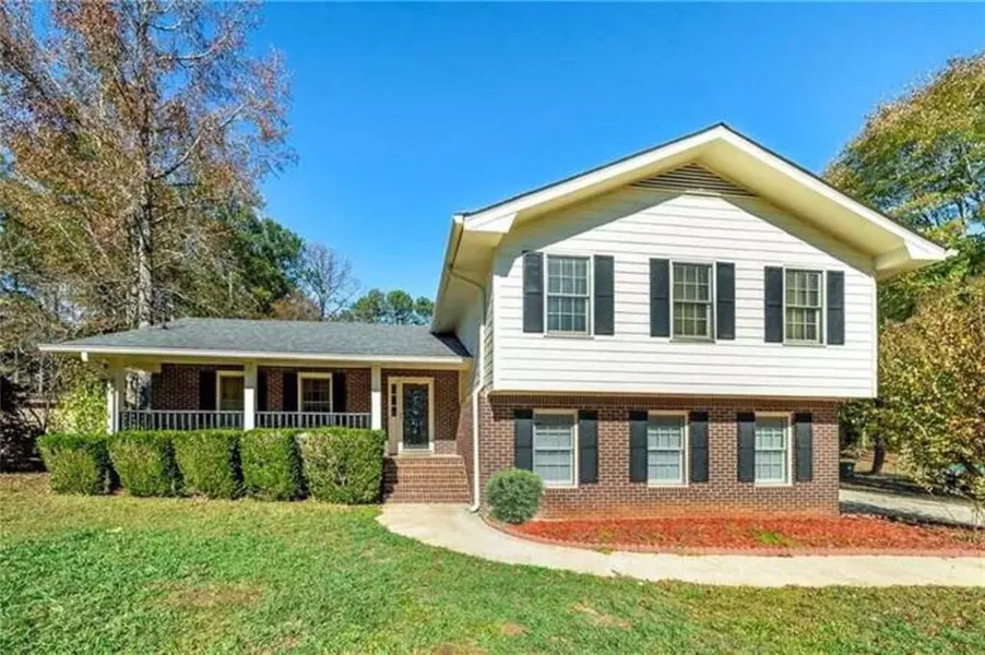 313 Fayette Villa CT, Fayetteville, GA 30214