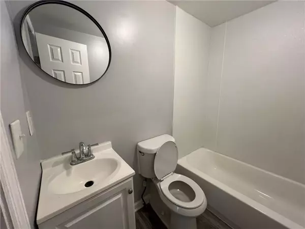 Macon, GA 31206,2349 Mason ST