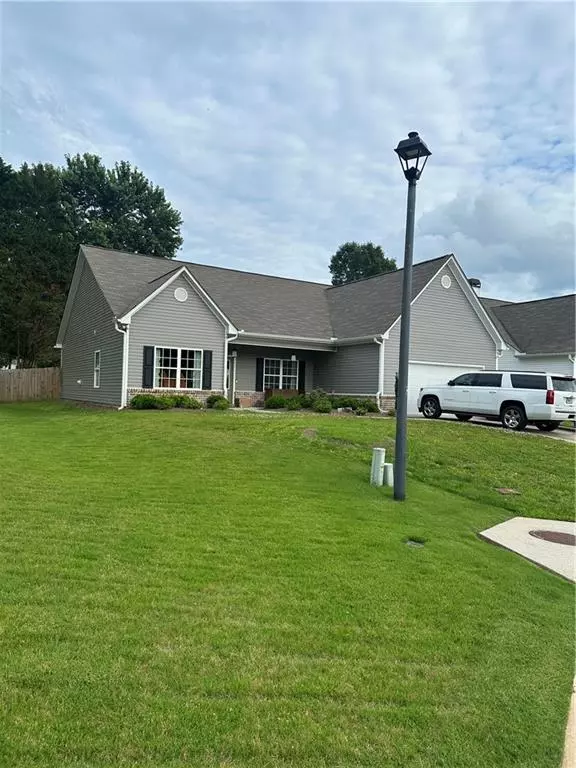 48 Burts Crossing DR, Dawsonville, GA 30534