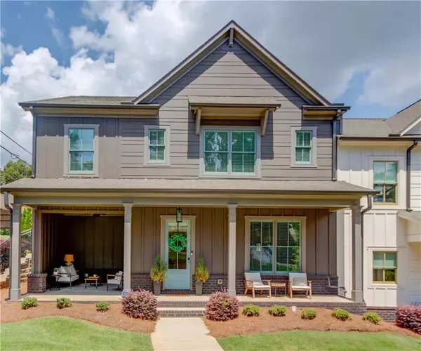5736 Main ST, Flowery Branch, GA 30542