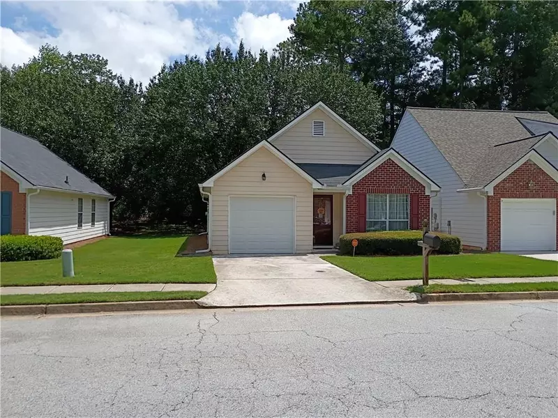 761 Hillandale LN, Lithonia, GA 30058