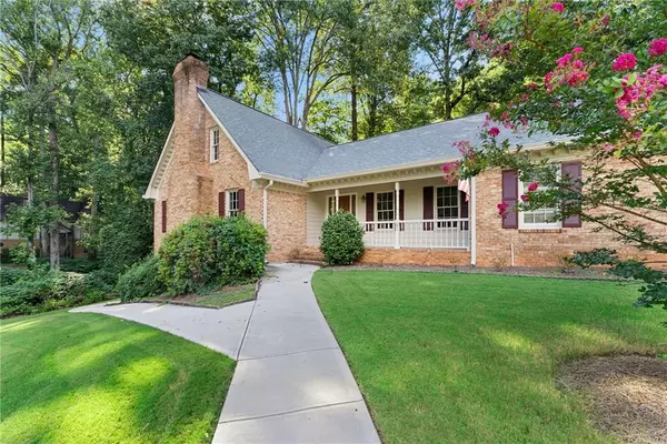 Dunwoody, GA 30360,3074 Four Oaks DR