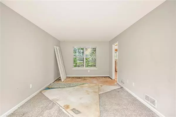 Newnan, GA 30263,14 Plantation DR