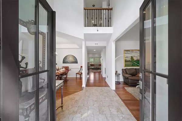 Alpharetta, GA 30005,1840 Oak Tree HOLW