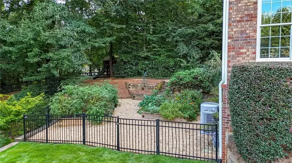 Marietta, GA 30064,1047 Jumpers RDG NW