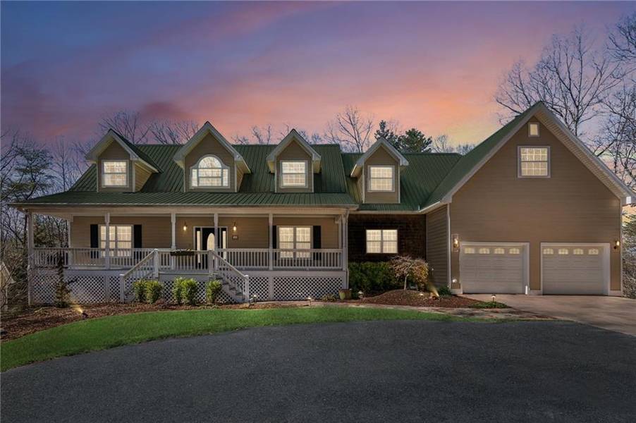 154 Hickory LN, Dahlonega, GA 30533