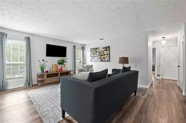 Atlanta, GA 30328,6816 Glenridge DR #B