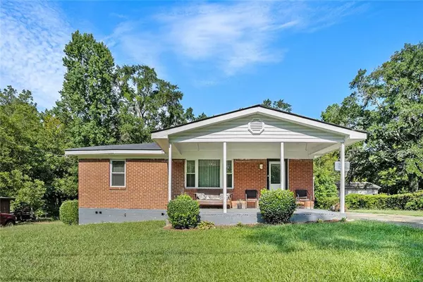6697 Gresham ST, Union City, GA 30291