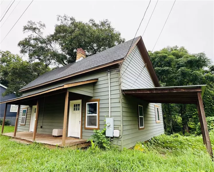 325 S Jackson ST, Hartwell, GA 30643