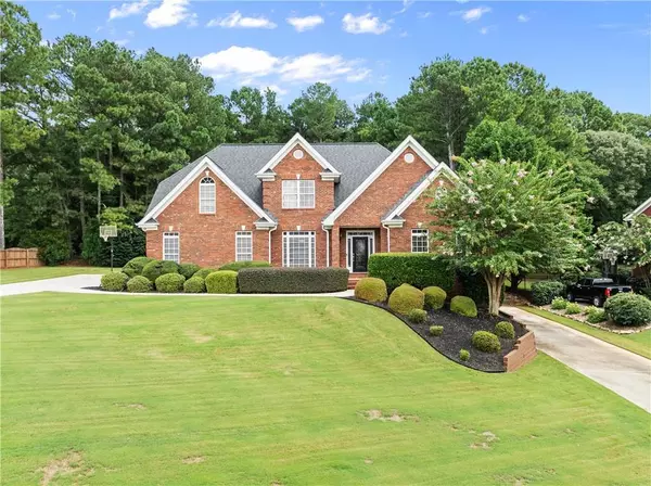 1504 Cleveland CT, Loganville, GA 30052